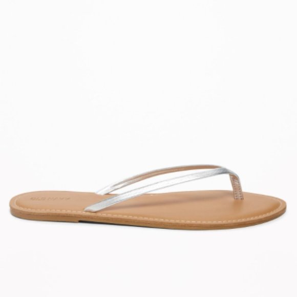 Old Navy Shoes - Old Navy Faux Leather Capri Sandal